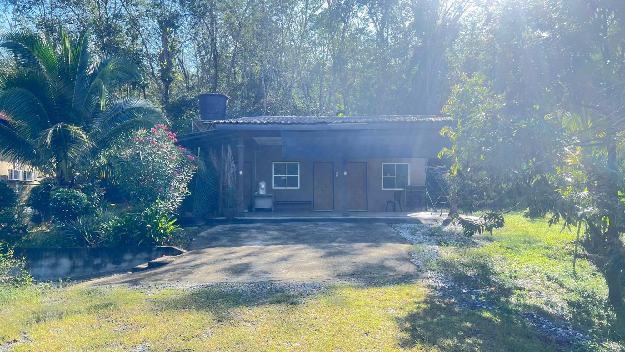 Country House Pulai Holiday Village Gua Musang Bagian luar foto