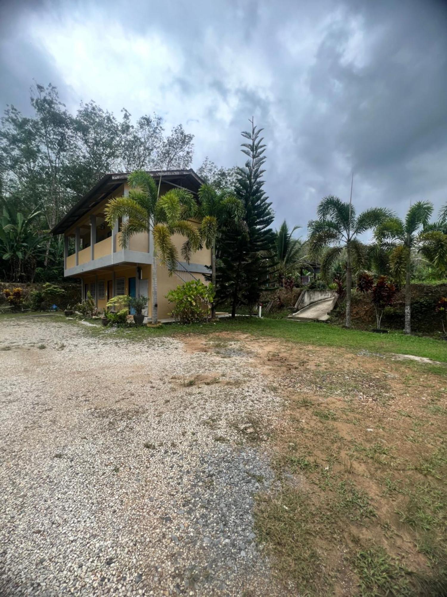 Country House Pulai Holiday Village Gua Musang Bagian luar foto