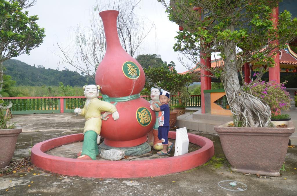 Country House Pulai Holiday Village Gua Musang Bagian luar foto