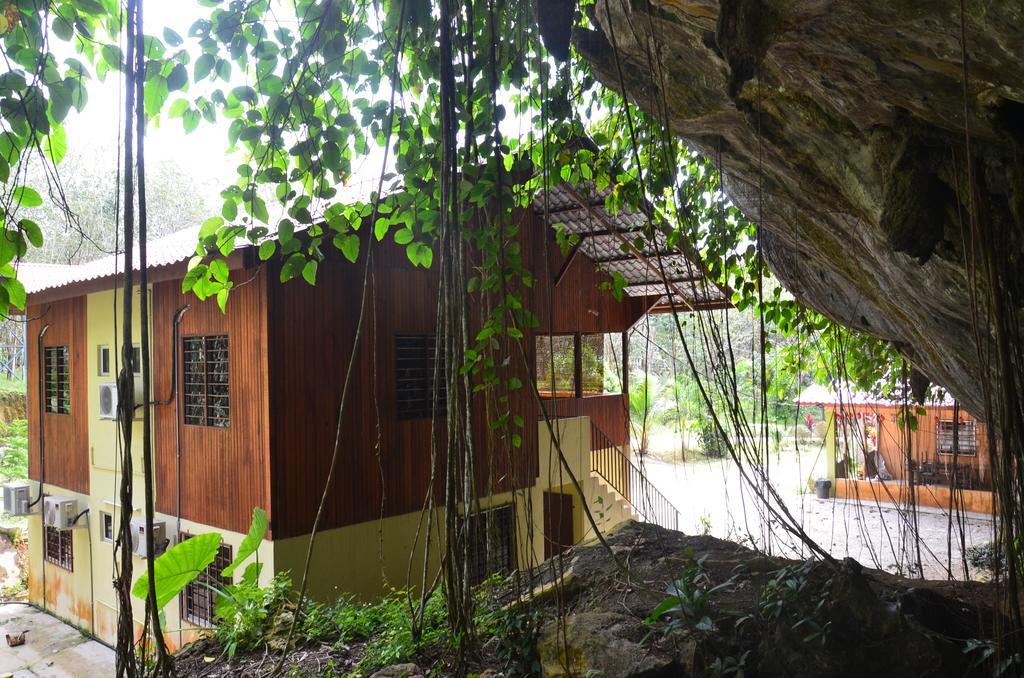 Country House Pulai Holiday Village Gua Musang Bagian luar foto